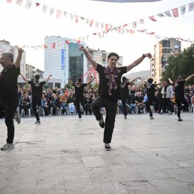 Dunya Dans Gunu (2)
