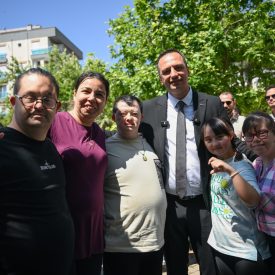 Engellilerle fidan dikimi (4)