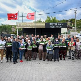 Ureticiye fide dağitimi (5)